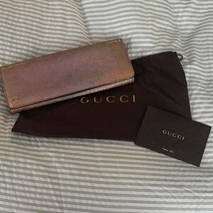 Gucci Iridescent Rose Gold Leather Clutch
